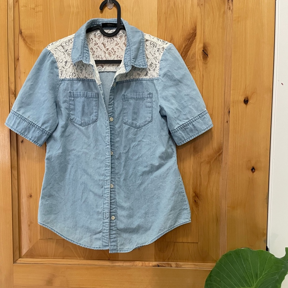 Chambray with lace button down shirt - size M